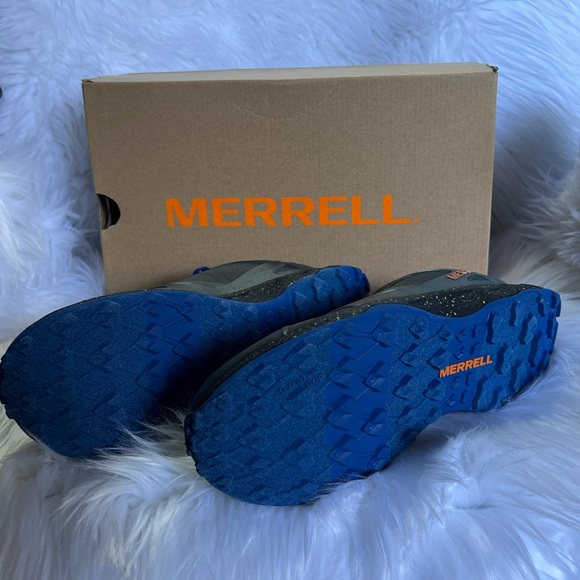 Brand new Merrell boys shoes - Picture 3 of 7
